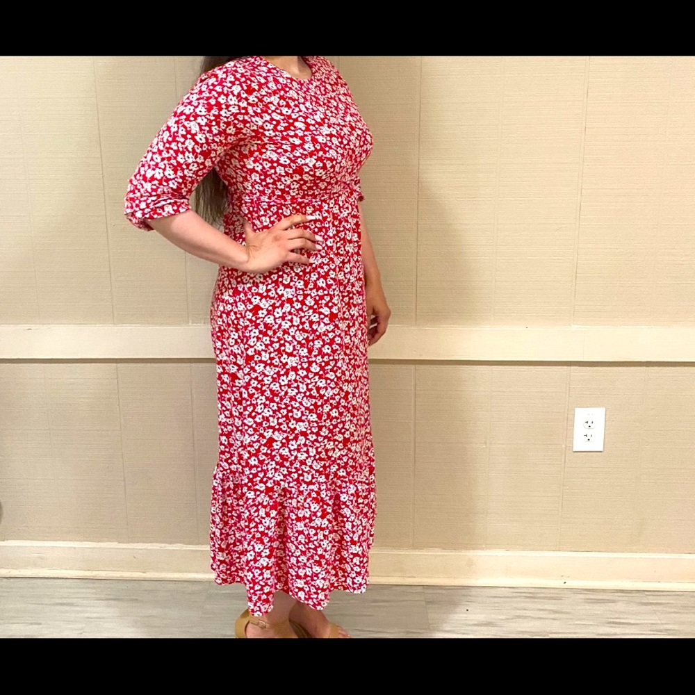 White and red floral turkish dress. Size XL. Worn a few times. Selling for $9